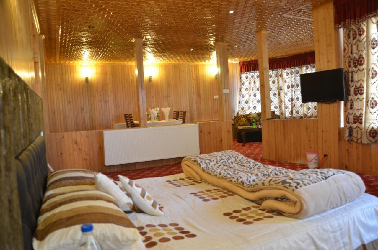 Hotel Hilltop Gulmarg JAMMU AND KASHMIR Экстерьер фото